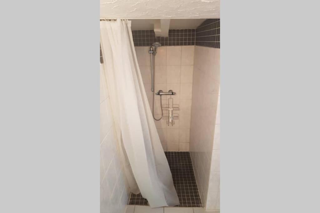 Appartement Vanille, Ferienwohnung Mit Eigenem Eingang, Wie Ein Kleines Haus Bad Salzuflen Exterior photo