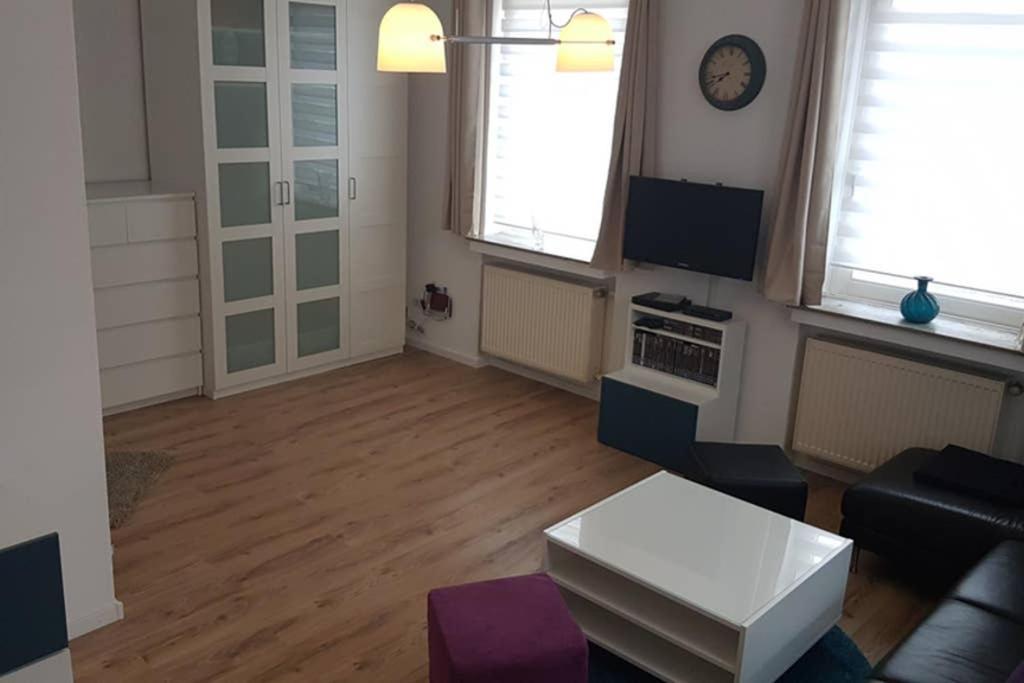 Appartement Vanille, Ferienwohnung Mit Eigenem Eingang, Wie Ein Kleines Haus Bad Salzuflen Exterior photo